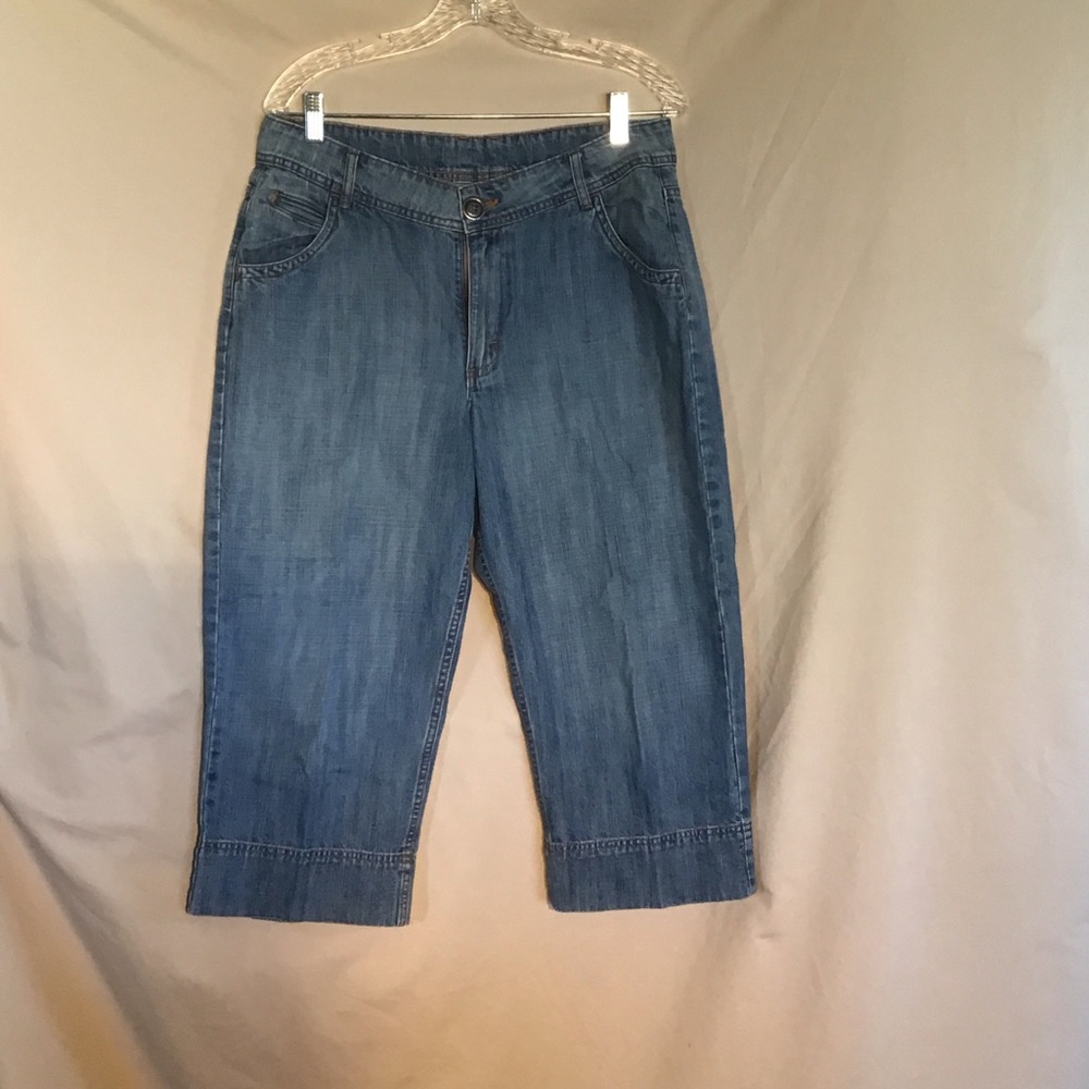 Classic Blue Cropped Jeans